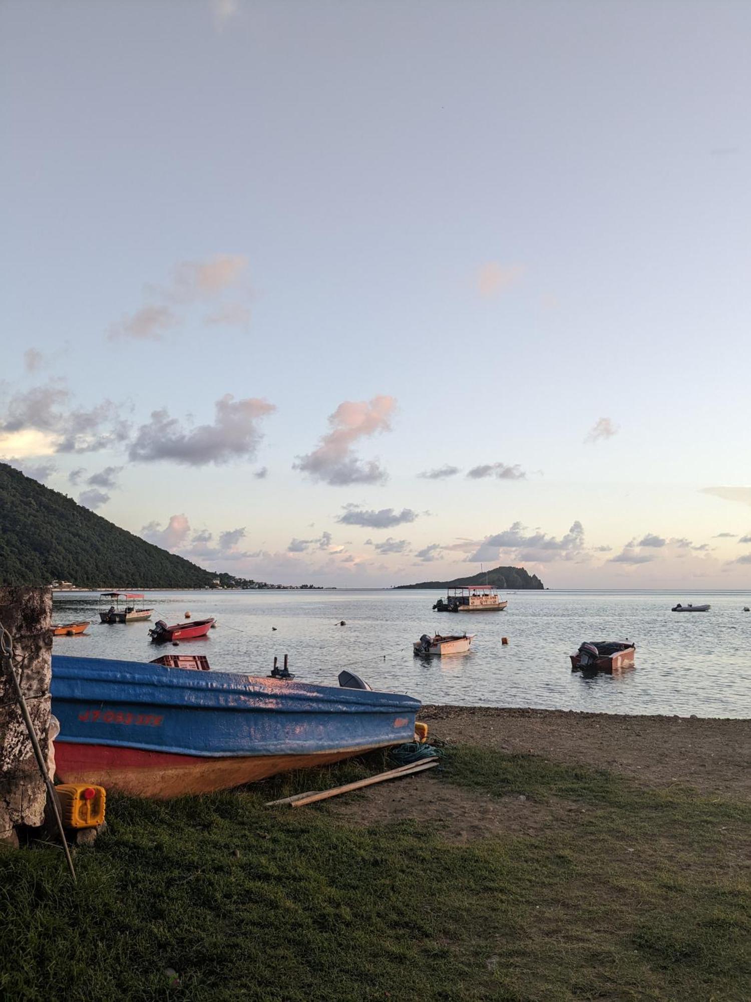 Rainbow Heights Apartment, Soufriere Dış mekan fotoğraf