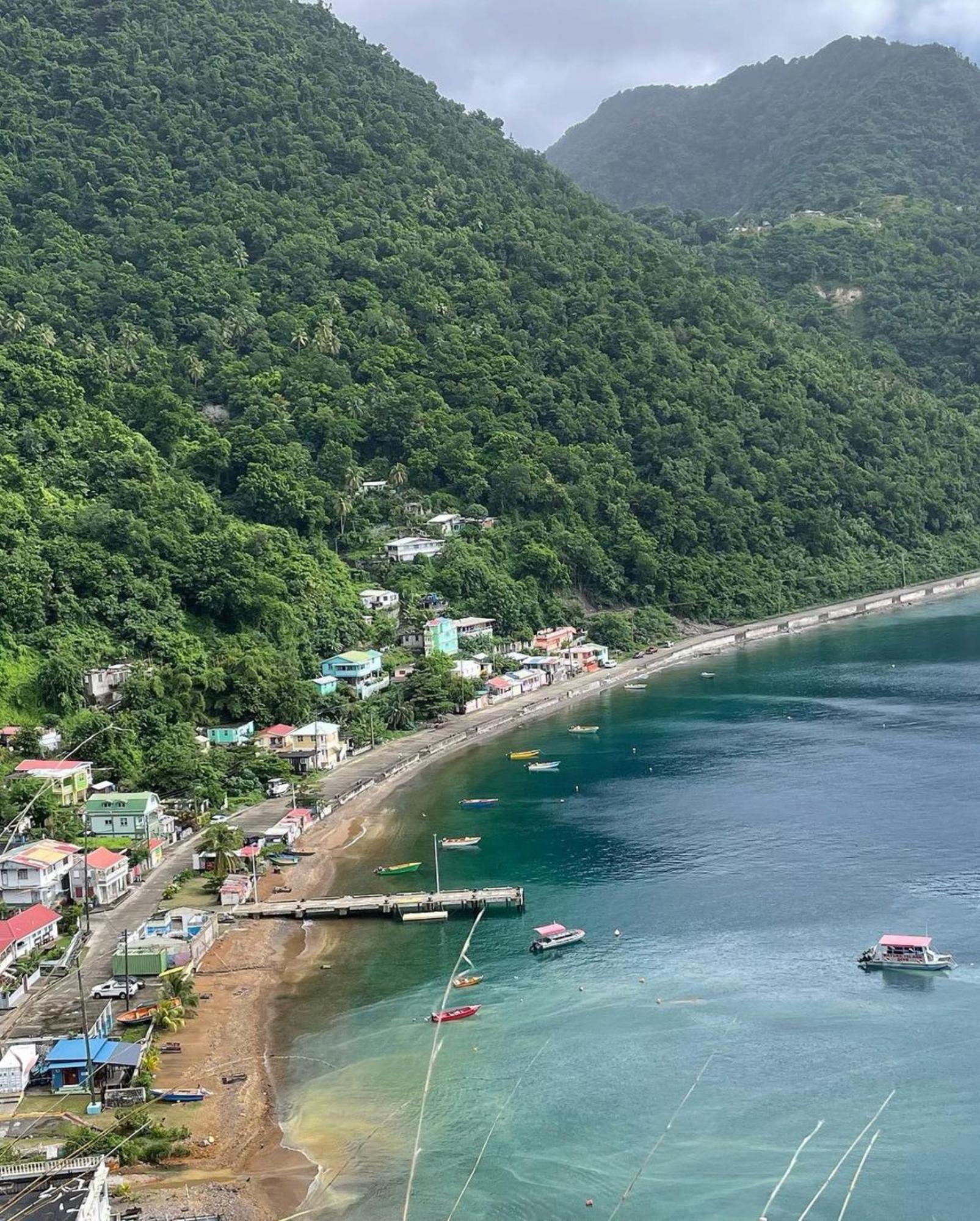 Rainbow Heights Apartment, Soufriere Dış mekan fotoğraf